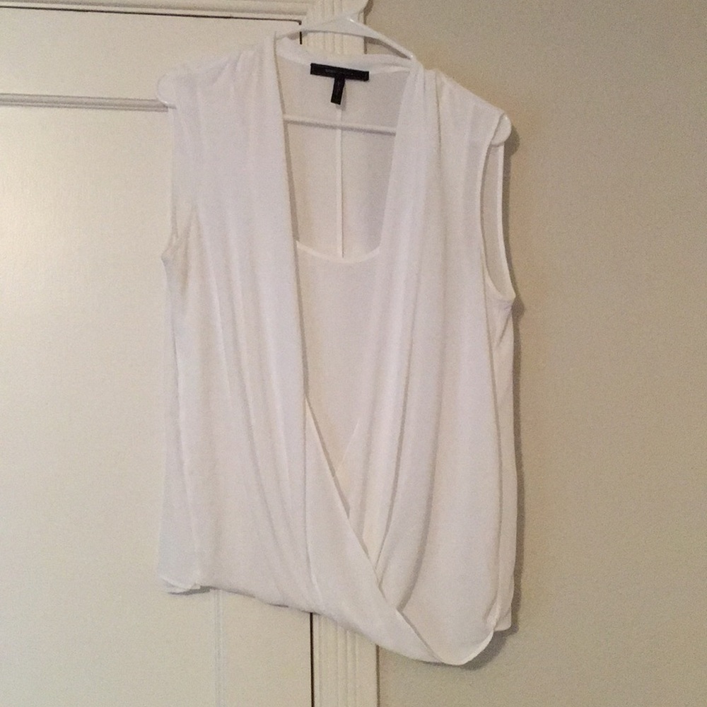BCBGMAXAZRIA white blouse w/built in cami NWOT